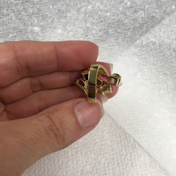 Ring - Picture 4 of 6